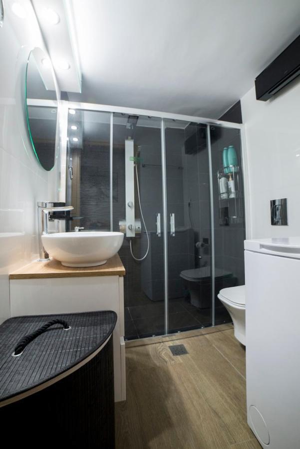 Luxurious Apartment In The Heart Of Town ! 路特奇 外观 照片